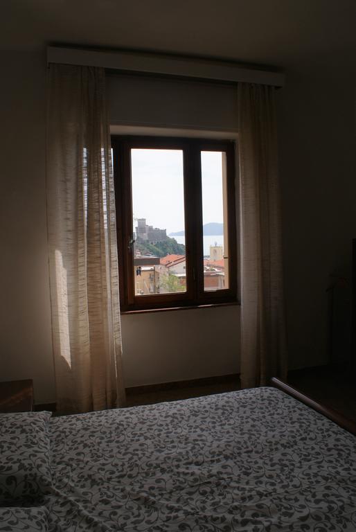 Il Terrazzo Sul Castello Lejlighed Lerici Eksteriør billede
